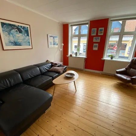 Oasen Ved Centrum Фредериксхавн